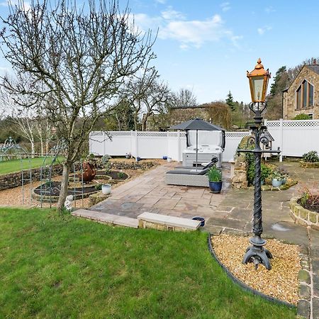 Shireburn Cottage Hurst Green  Exterior photo