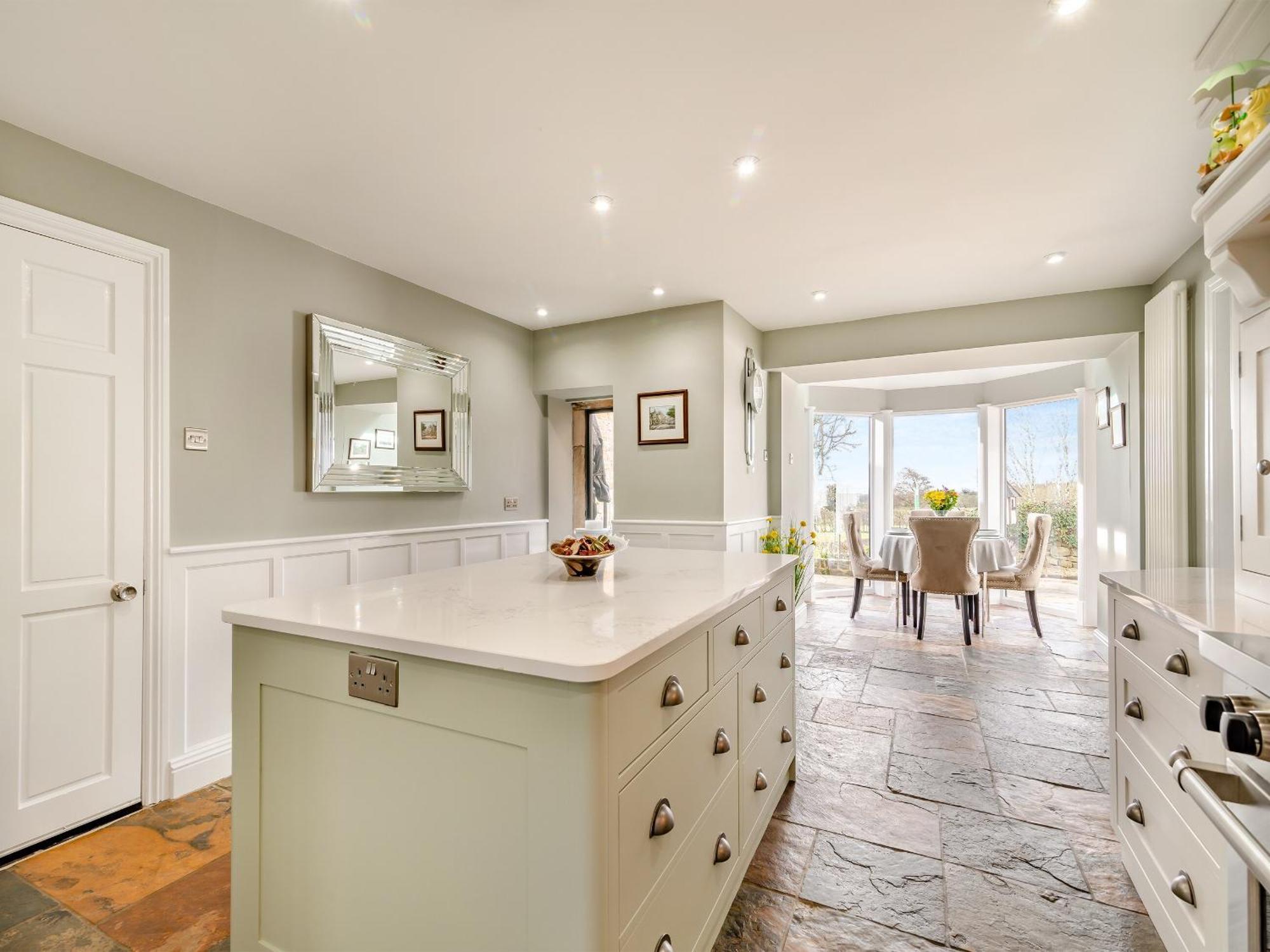 Shireburn Cottage Hurst Green  Exterior photo